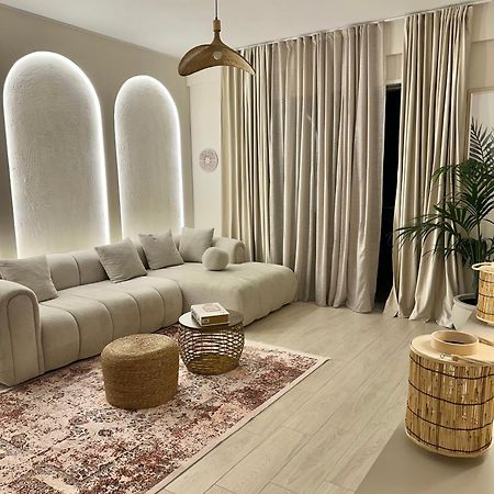 Lungomare Luxury Sea View Apartaments Vlore Exterior photo