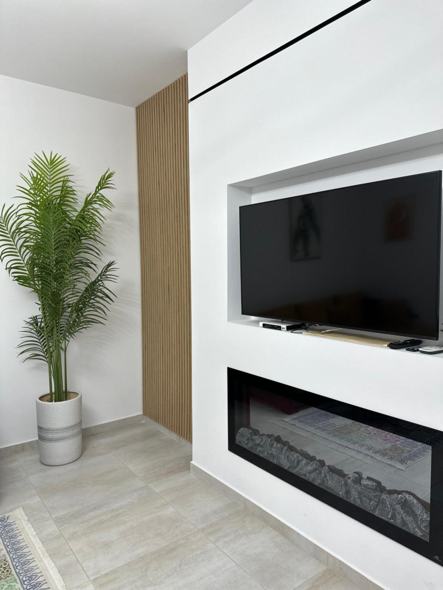 Lungomare Luxury Sea View Apartaments Vlore Exterior photo